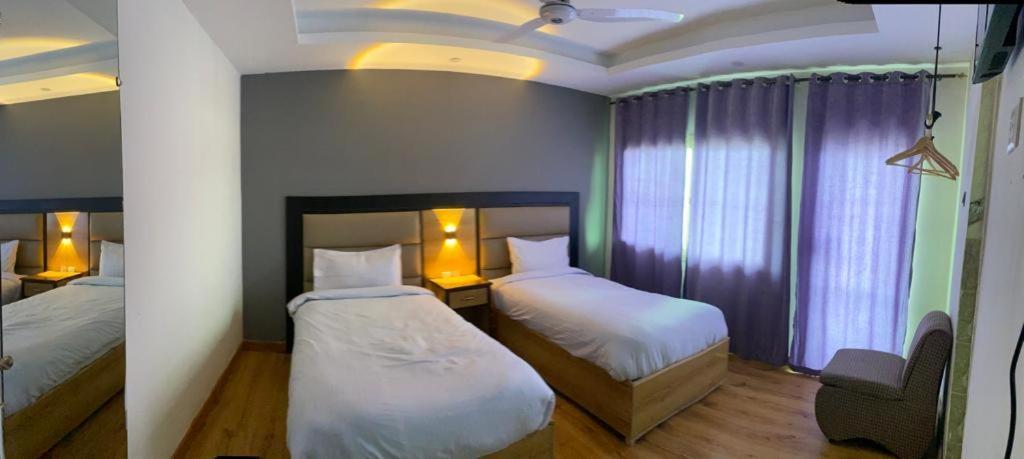Eat And Read Hotel สการ์ดู ภายนอก รูปภาพ